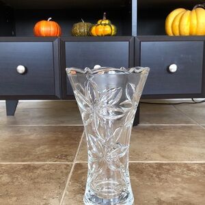 Floral Patterned Clear Glass Vase